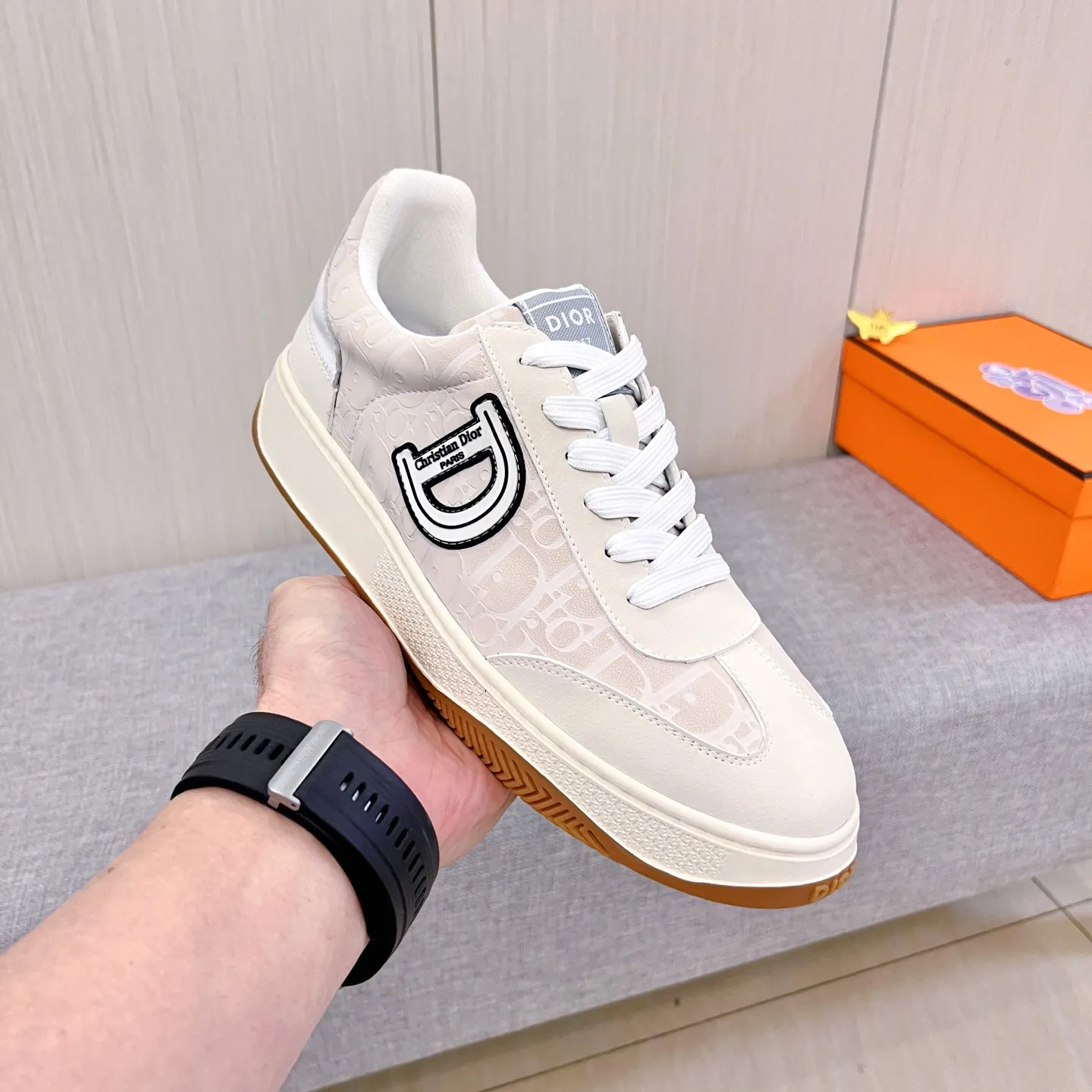 🚘🚘Factory batch 400💰[Dior]🔥Men's high-end brand of shoes official website 1:1 latest masterpiece: the upper is made of first-layer cowhide imported from Italy with a comfortable and breathable lining➕original non-slip and wear-resistant outsole🔥, making walking more convenient and comfortable! An exclusive new model, a stunning work, a beautiful 1:1 replica [color] compared to the official quality! Create a fashionable personality to set off your uniqueness! A must-have for trendy men! Classic🔥Size: 38-44 Color: 🔥Multiple colors available🔥.